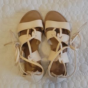 Strappy nude lace up Old Navy sandals size 7